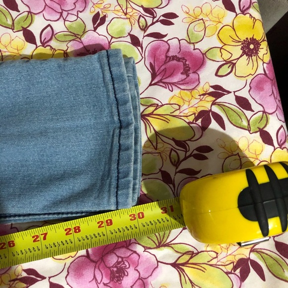 U W J junior jean - Picture 4 of 4